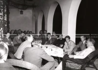 1951_010_075