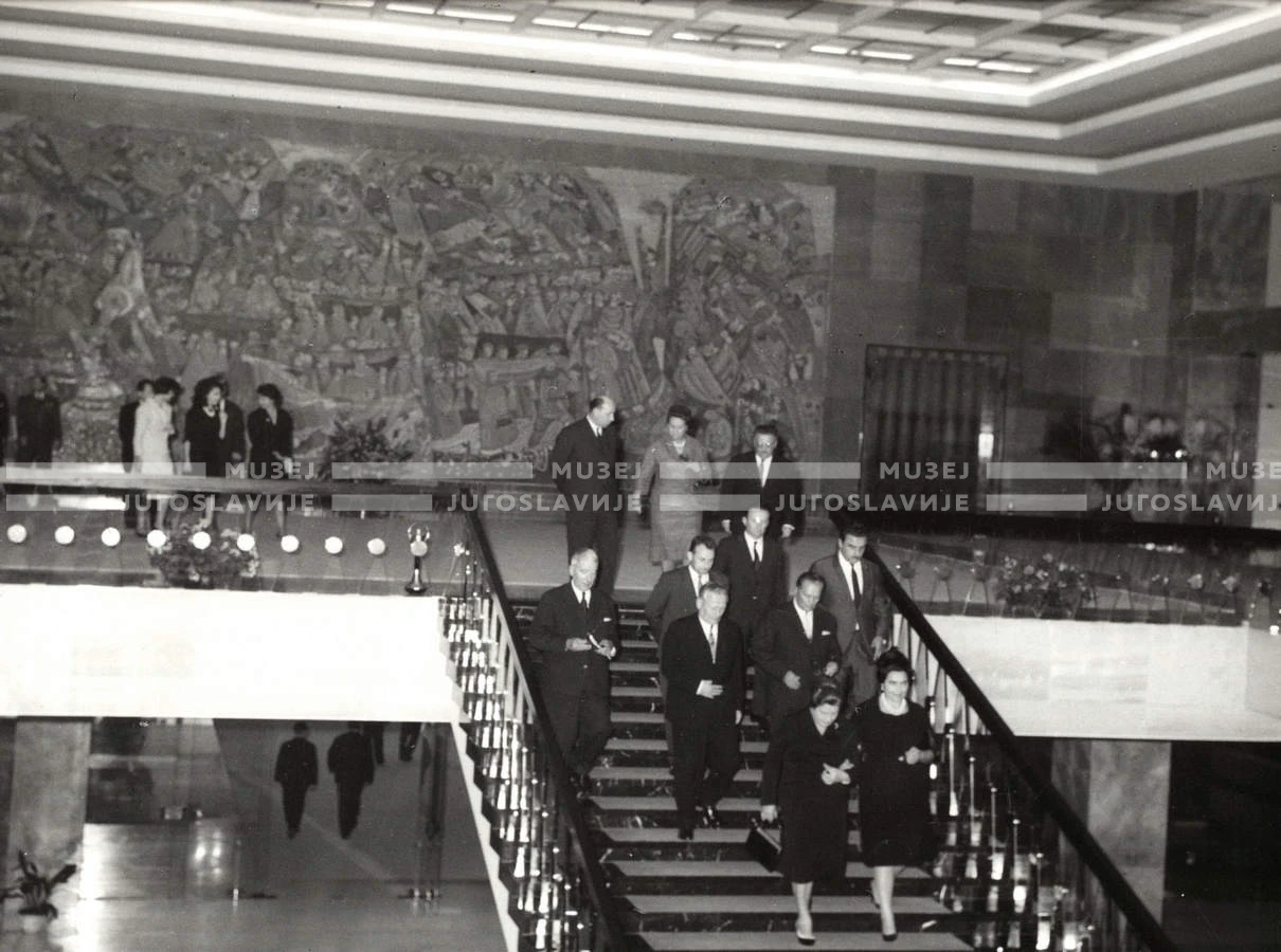 1964_252_123