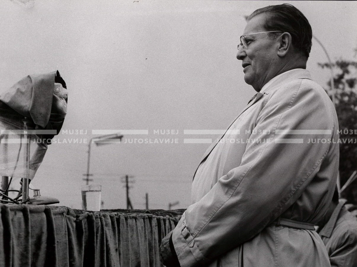 1961_169_160