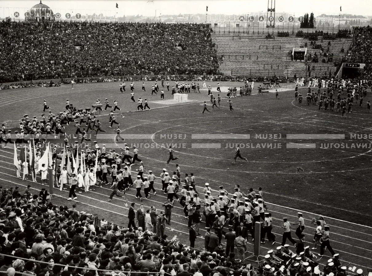 1961_168_093