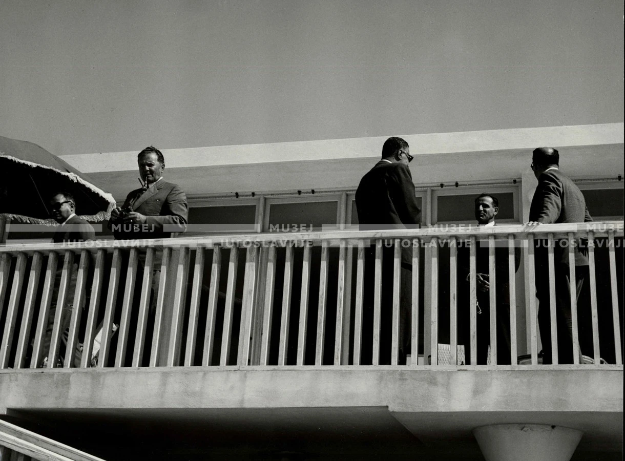 1961_164_090
