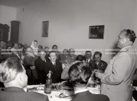 1952_014_018