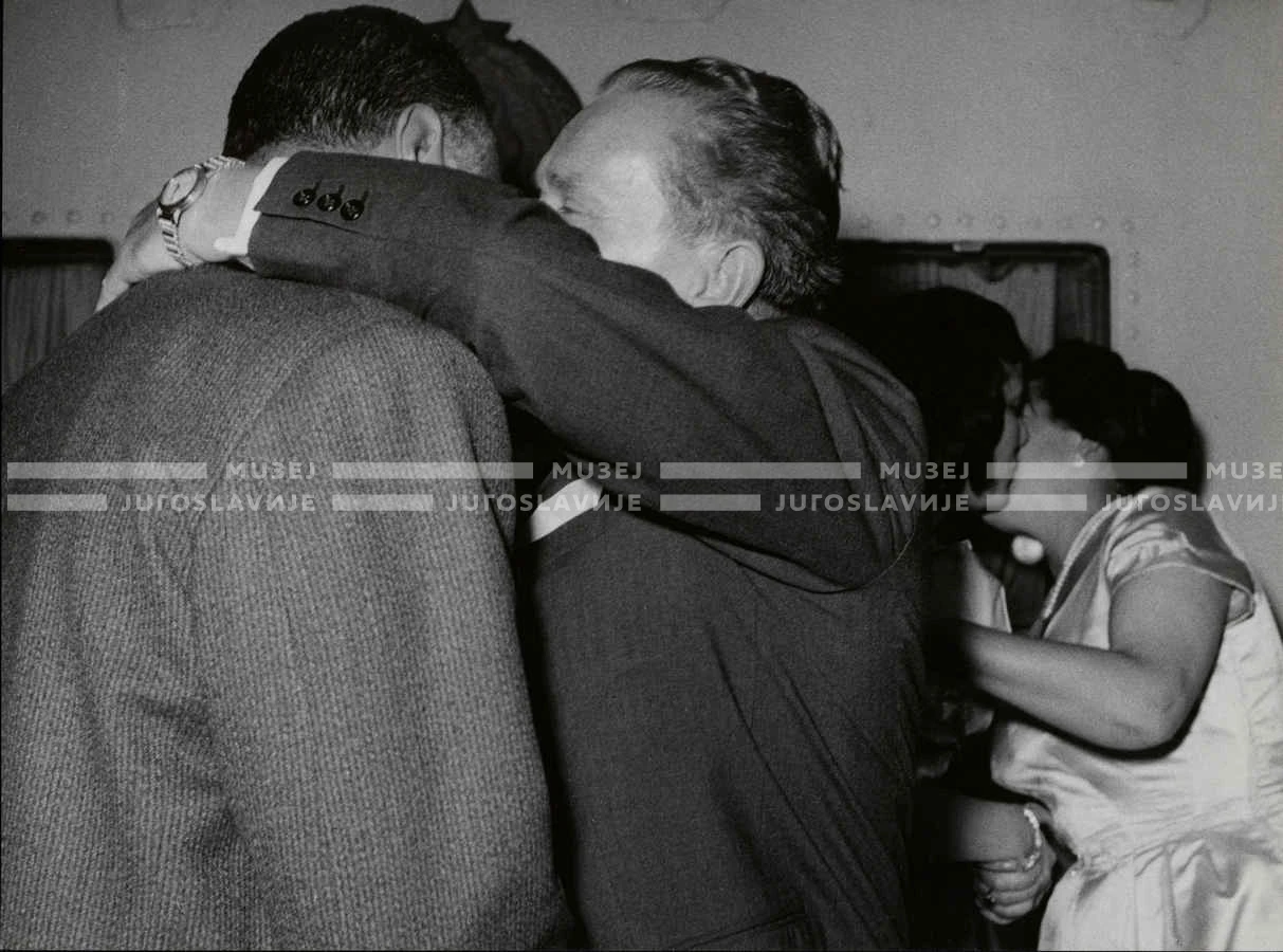 1961_165_147