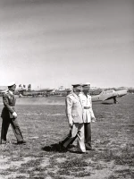1950_006_076