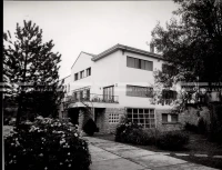 1953_024_041