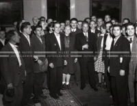 1949_004_080