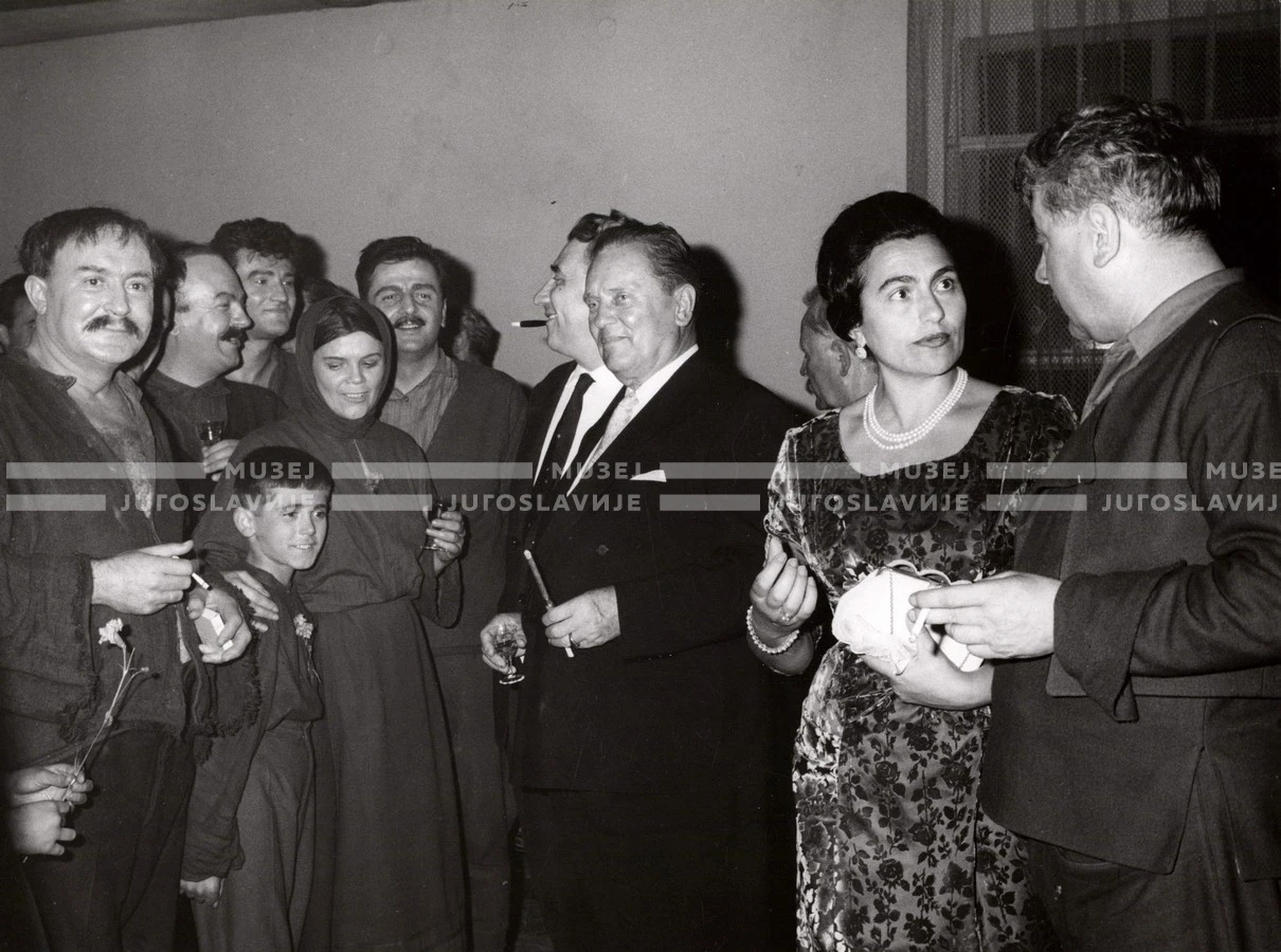 1961_168_128