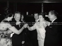 1964_252_176