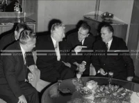1964_252_179
