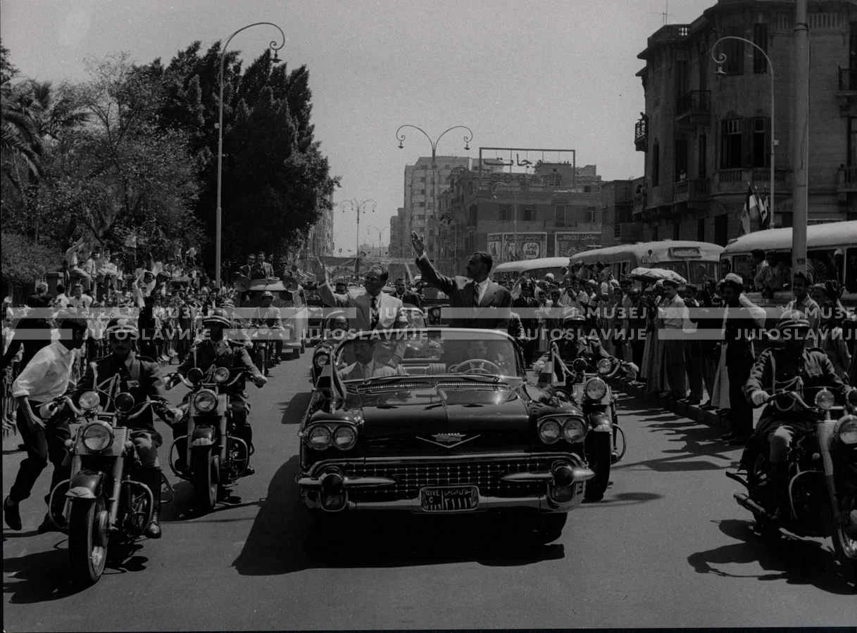 1961_165_077