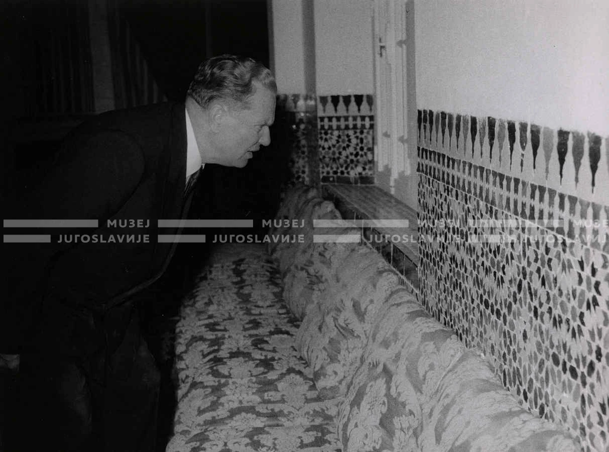 1961_160_052