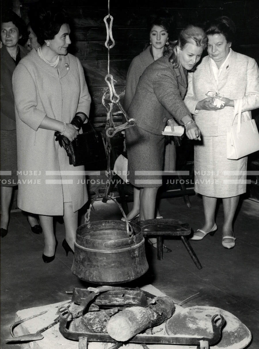 1964_252_154