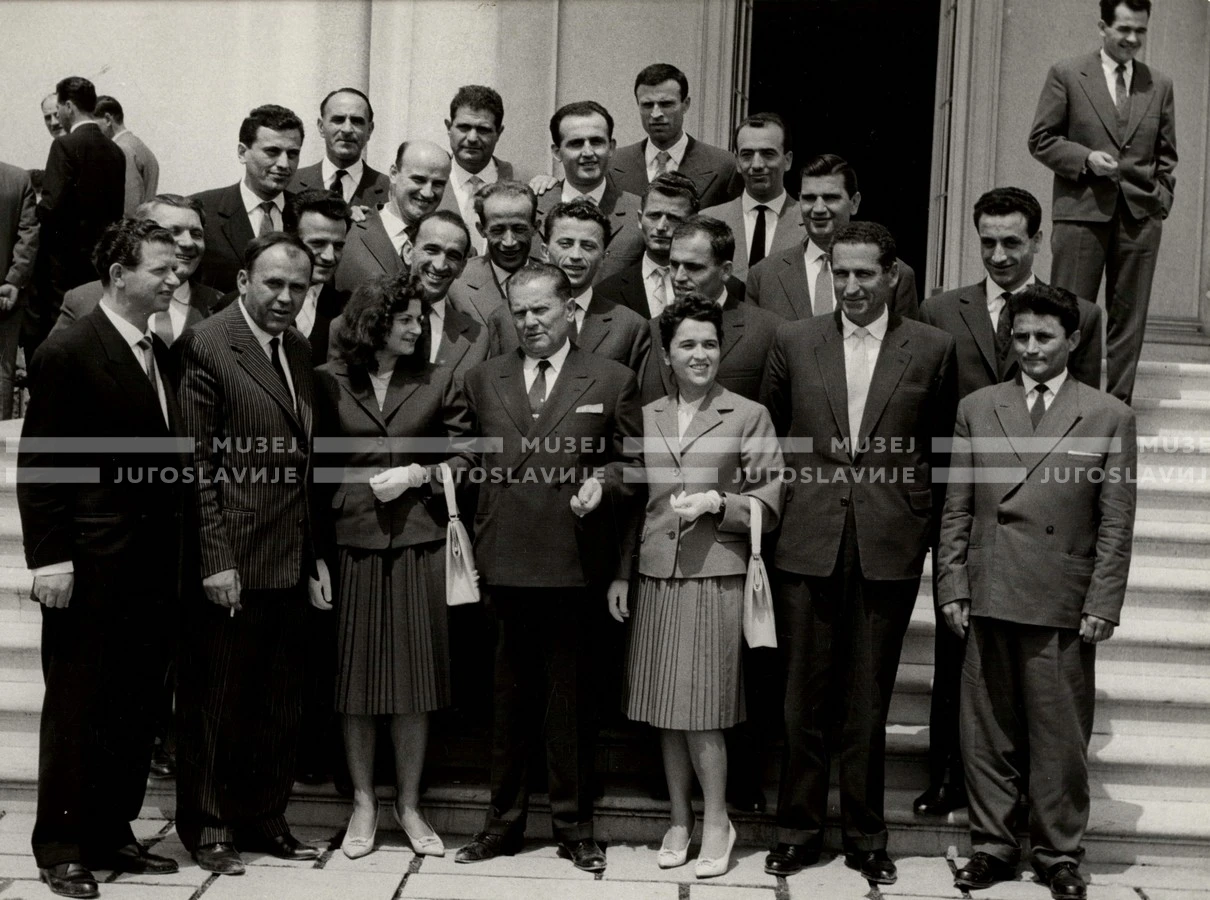1961_167_203