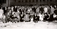 1951_010_158
