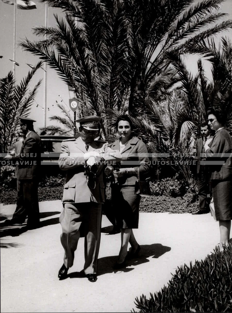 1961_163_144