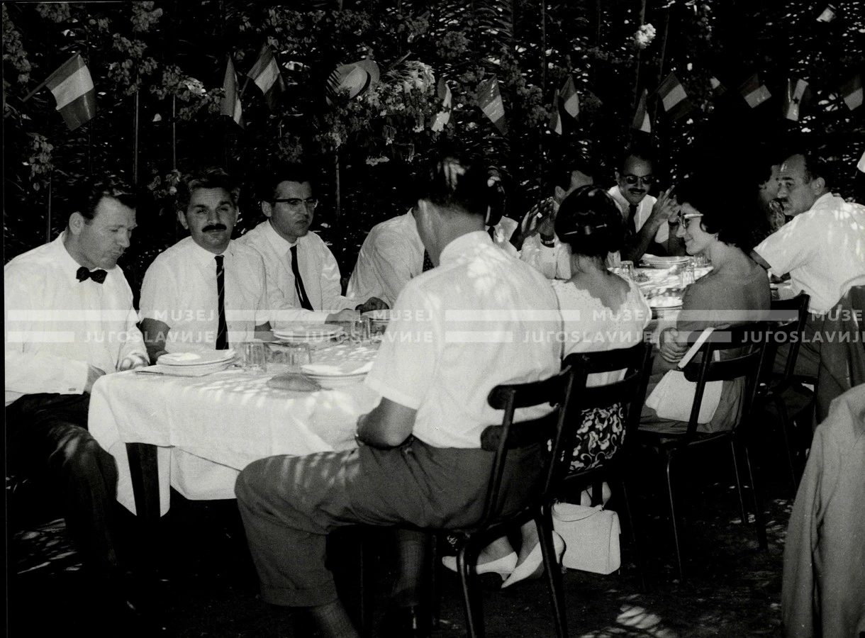 1961_158_051