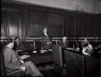 1954_028_005