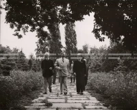 1948_001_027