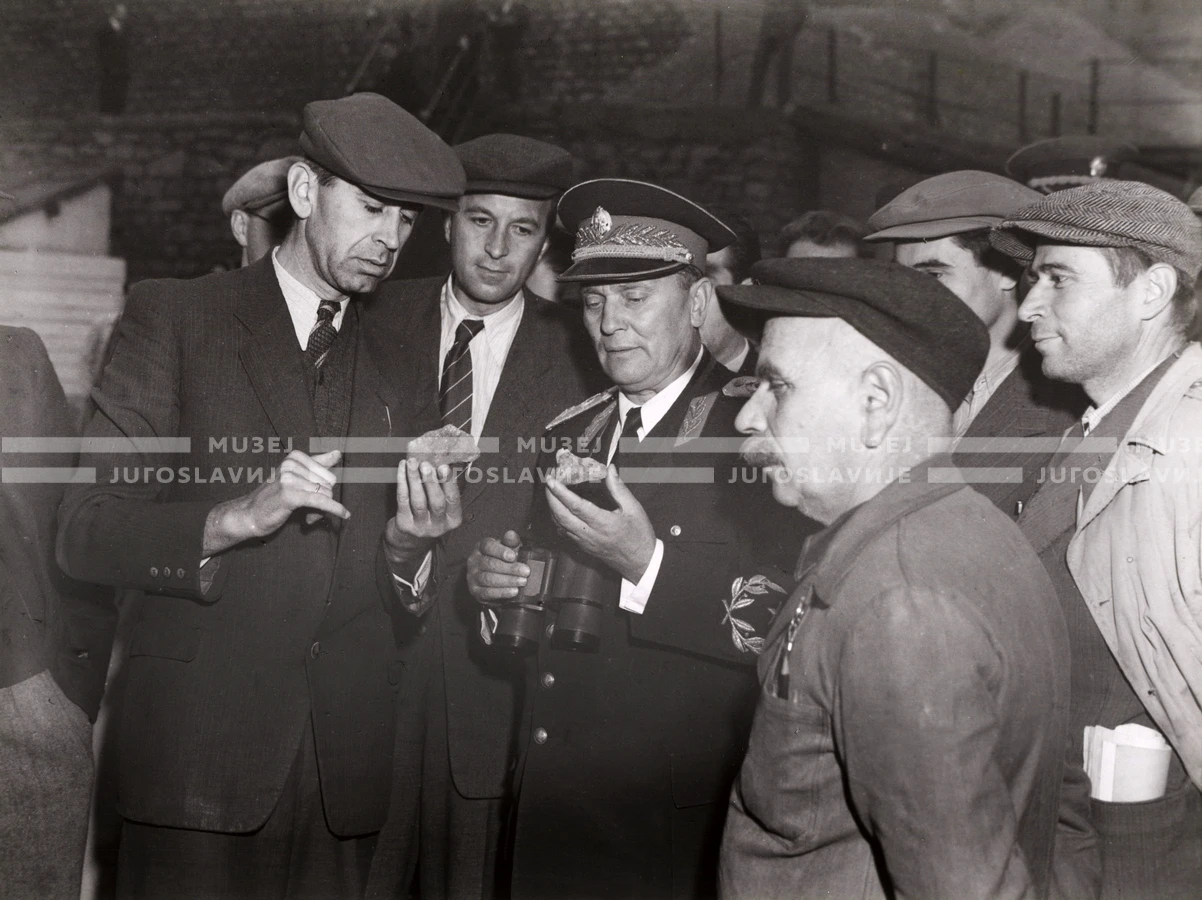 1948-49_002_008
