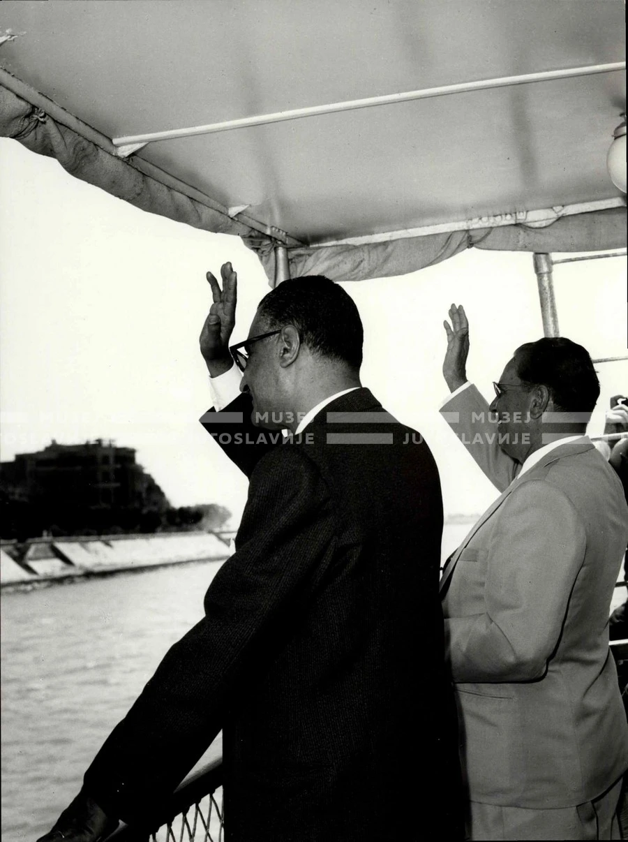 1961_164_137