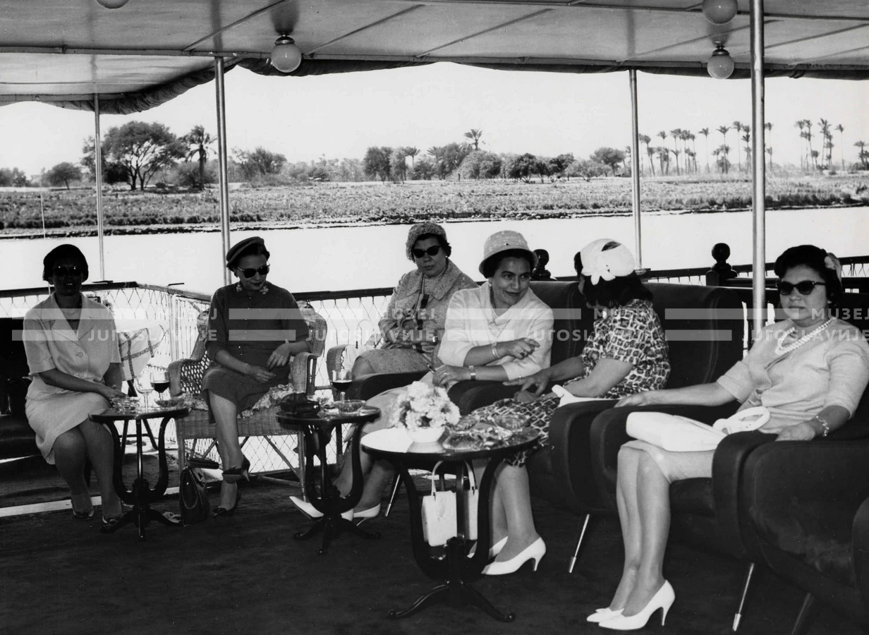 1961_164_143