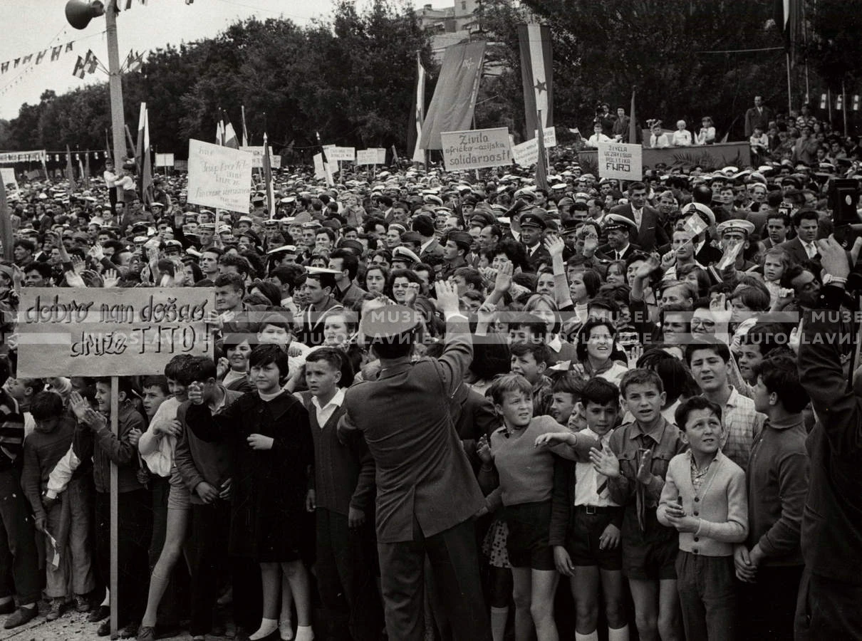 1961_166_096
