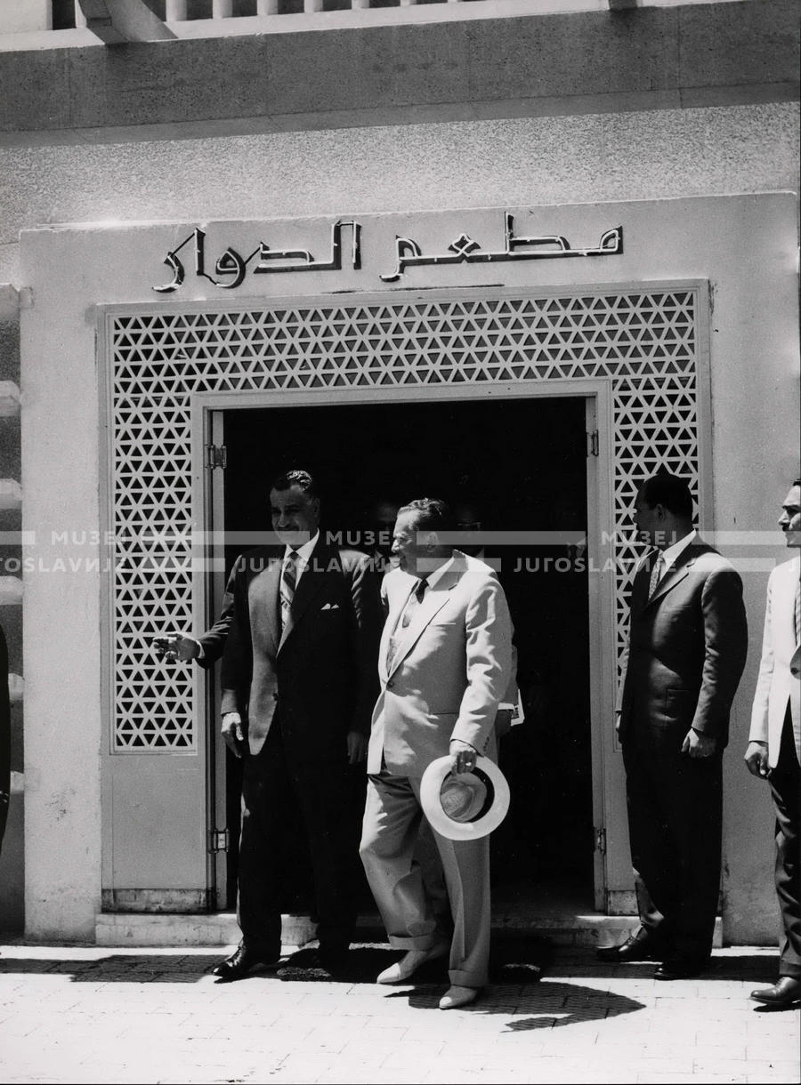 1961_165_030