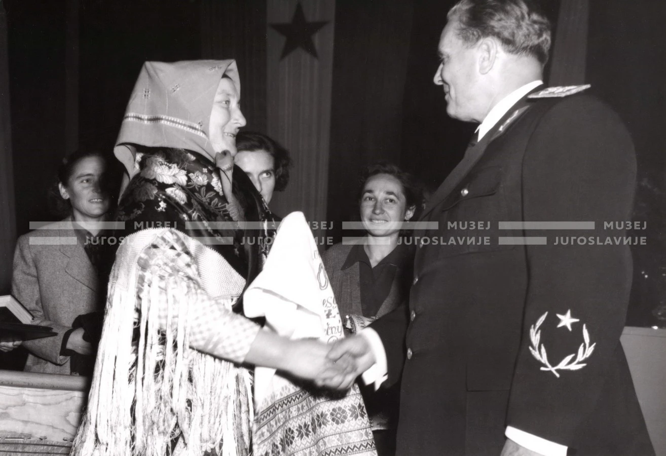 1950-51_008_033