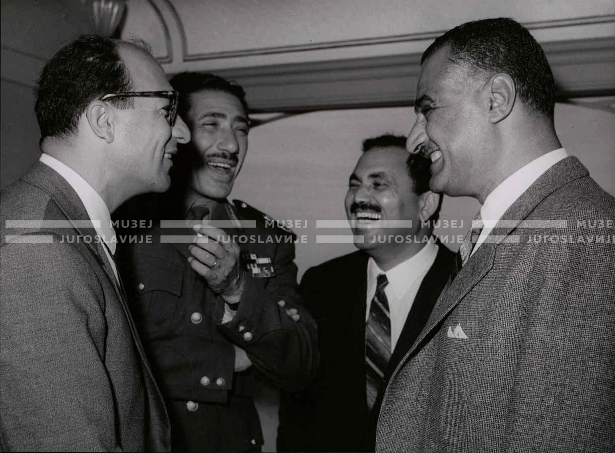 1961_165_107