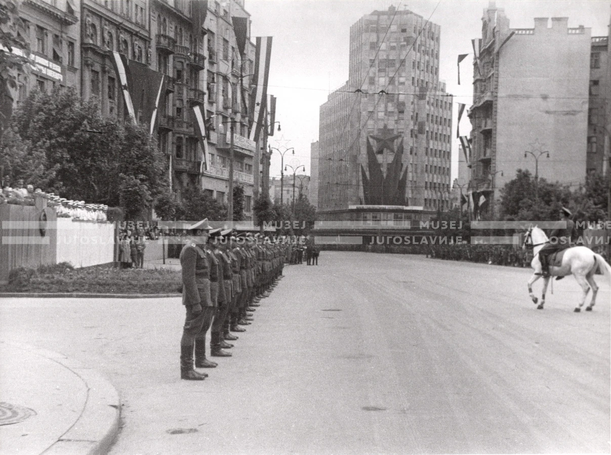 1950_006_041