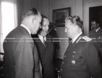 1949_003_078