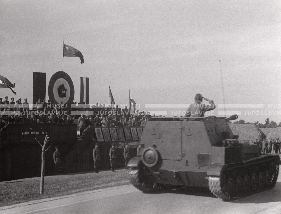 1949_004_092