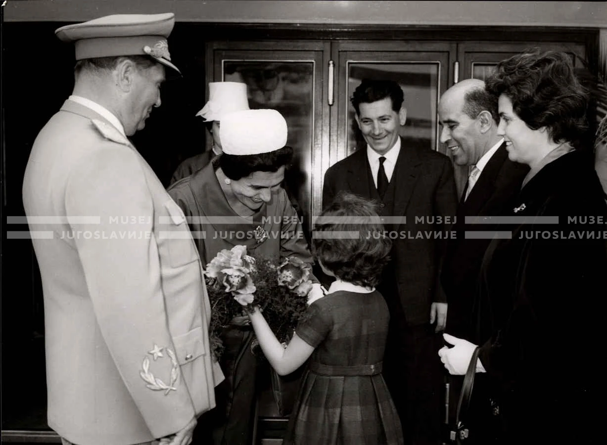 1961_162_008
