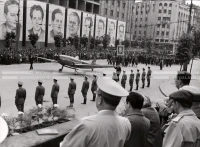1950_006_048