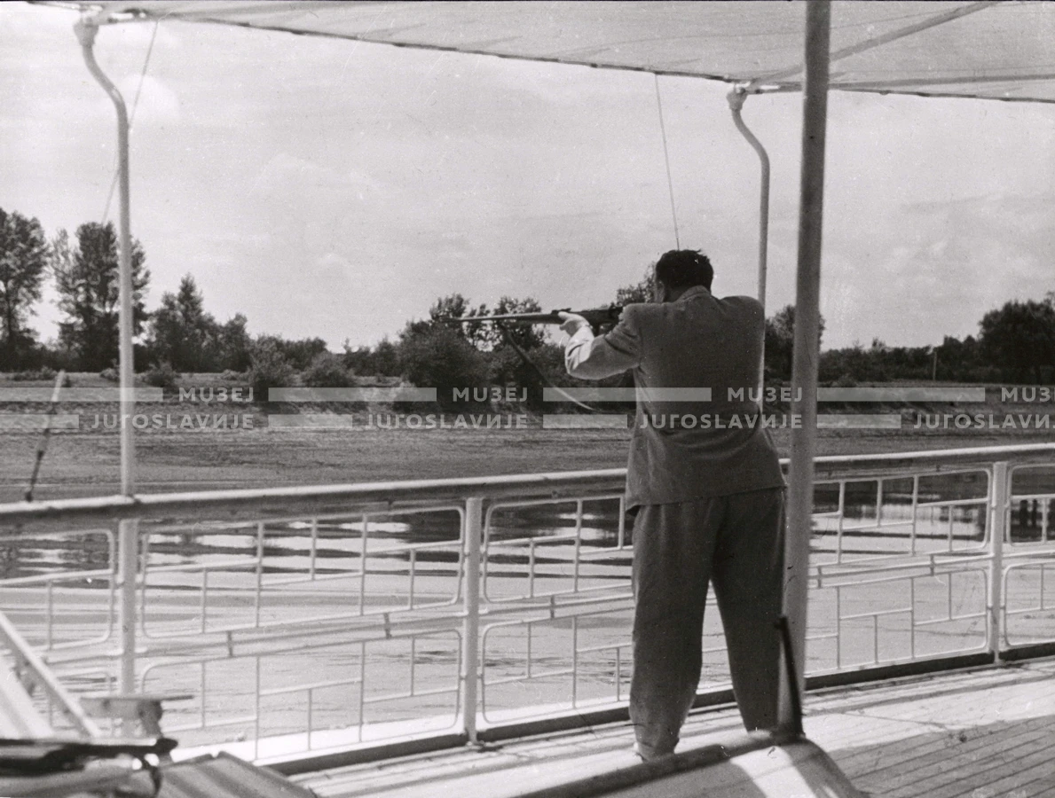 1950_006_147