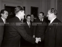 1949_004_115