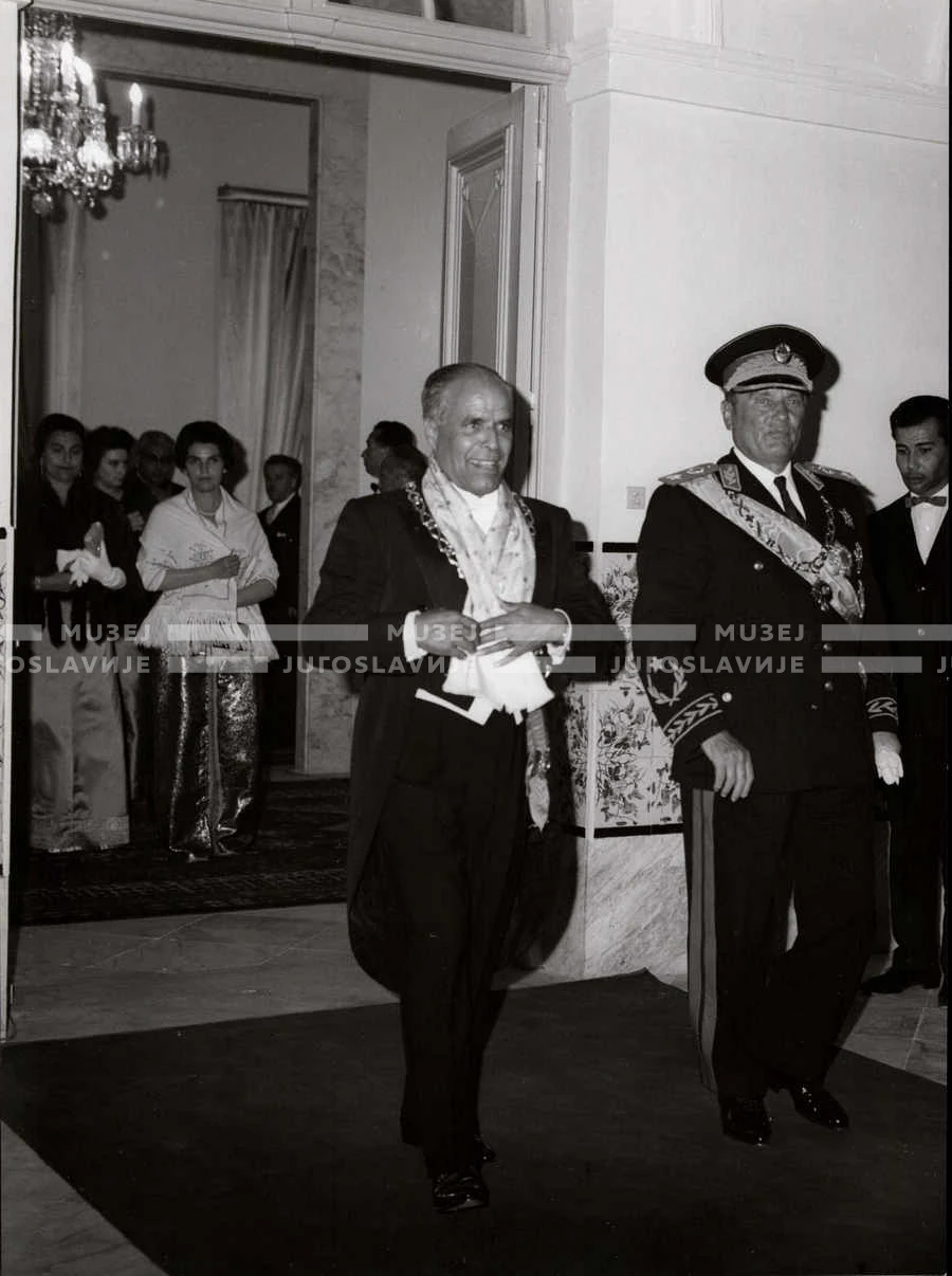 1961_162_100