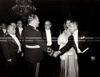 1954_027_141