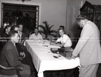 1949_004_039