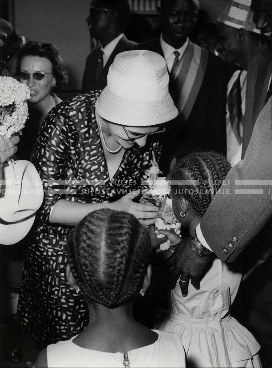 1961_157_174