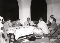 1951_010_074