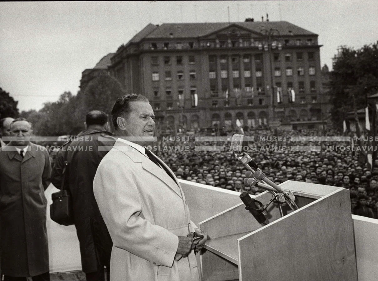 1961_166_156