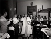 1953_023_032