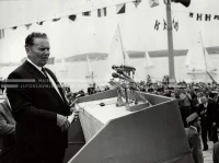 1961_166_097