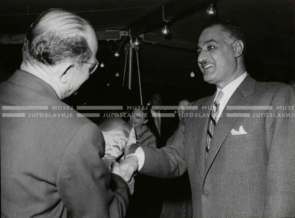 1961_165_145