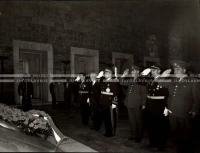 1954_027_030