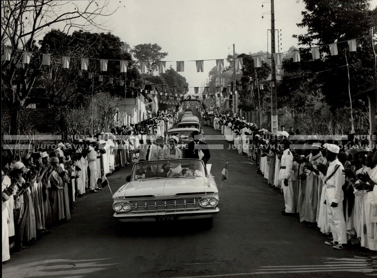 1961_158_008