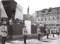 1951_010_027