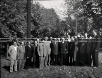 1953_024_074