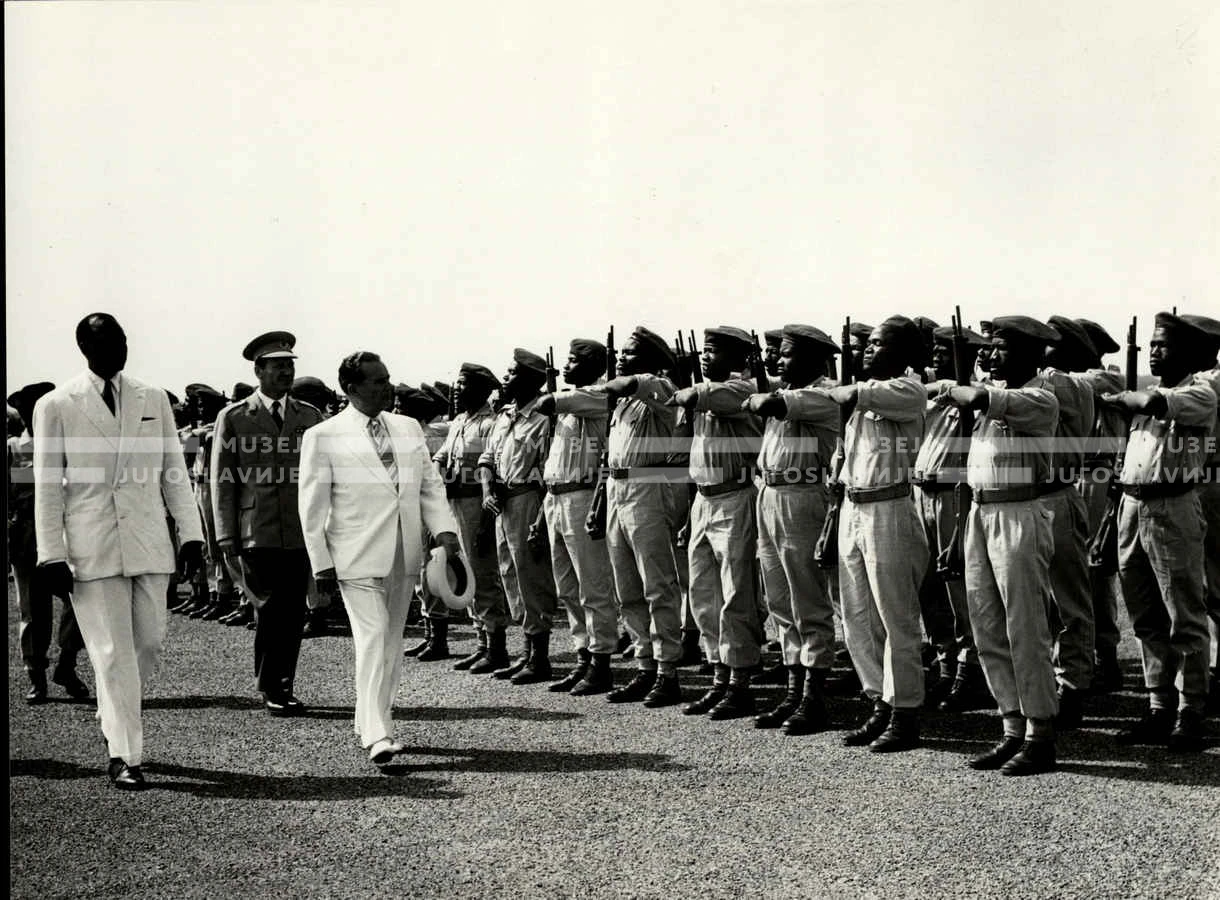 1961_159_011